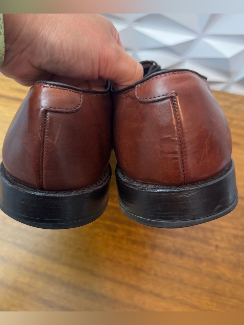 Allen Edmonds Brown Cap-Toe Oxfords Size 10 - Picture 3 of 8